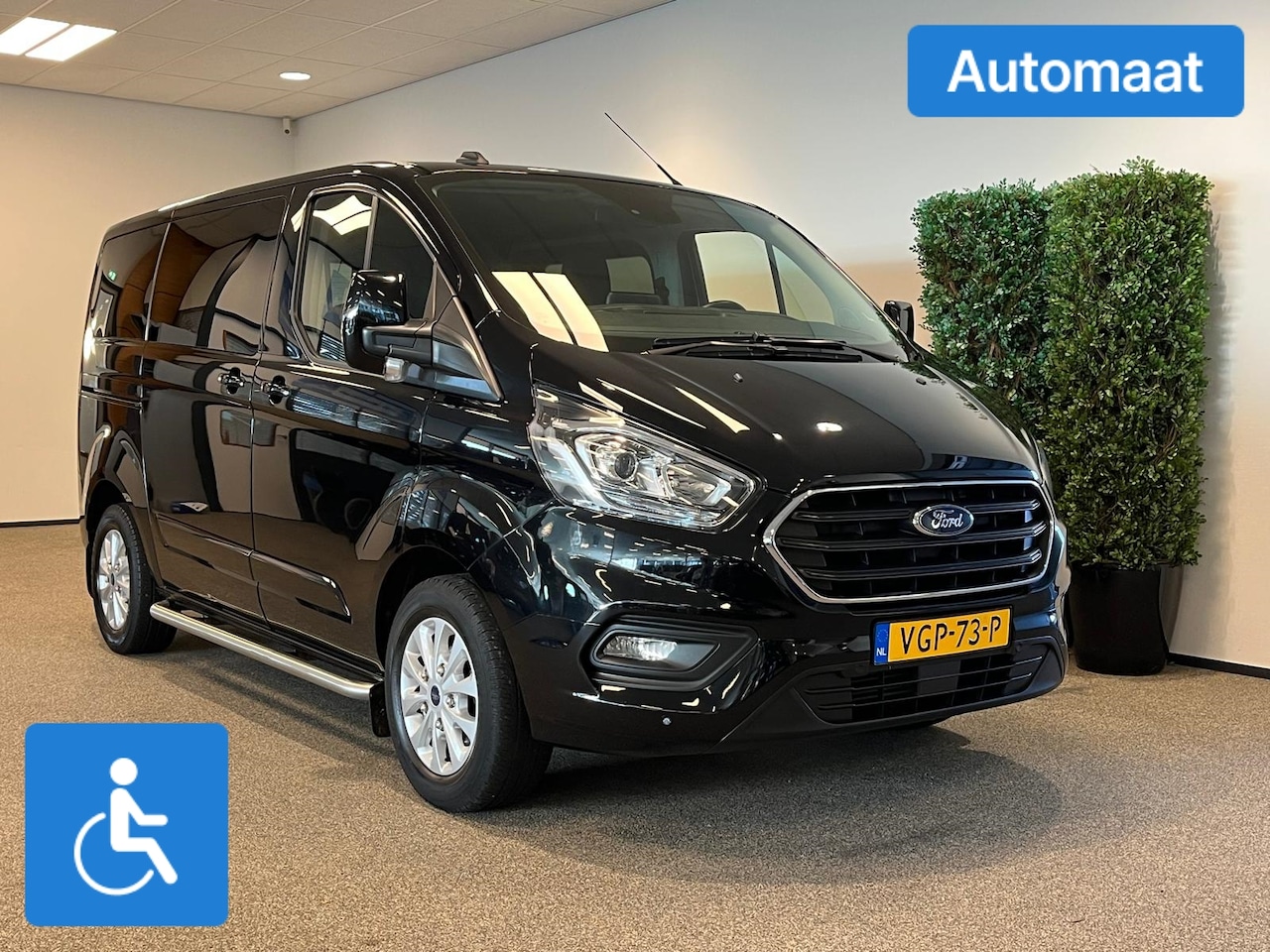 Ford Transit Custom - L1H1 Automaat Rolstoelbus - AutoWereld.nl