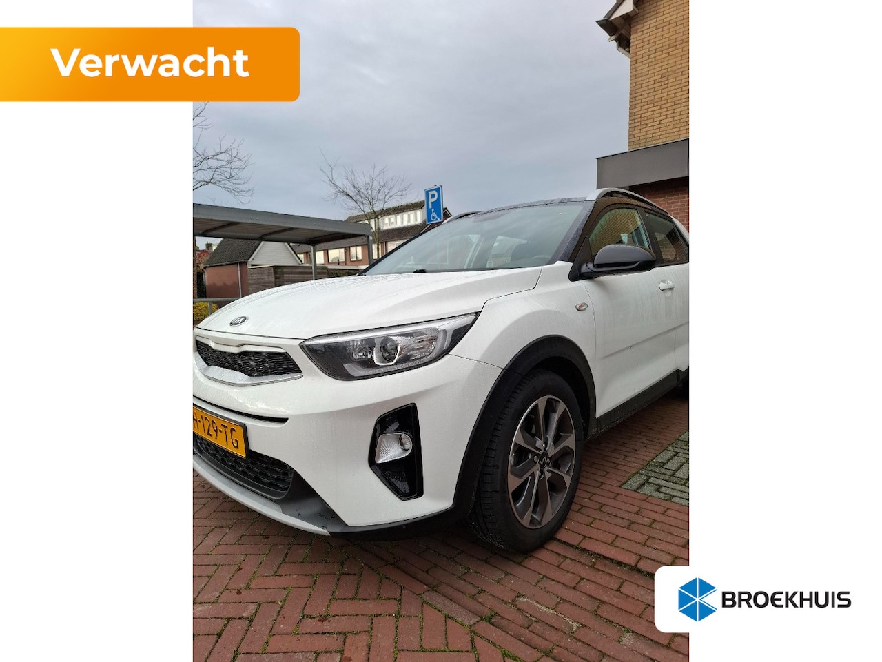 Kia Stonic - 1.0 T-GDi DynamicLine | 1e Eigenaar | Dealeronderhouden | Navigatie | Achteruitrijcamera | - AutoWereld.nl