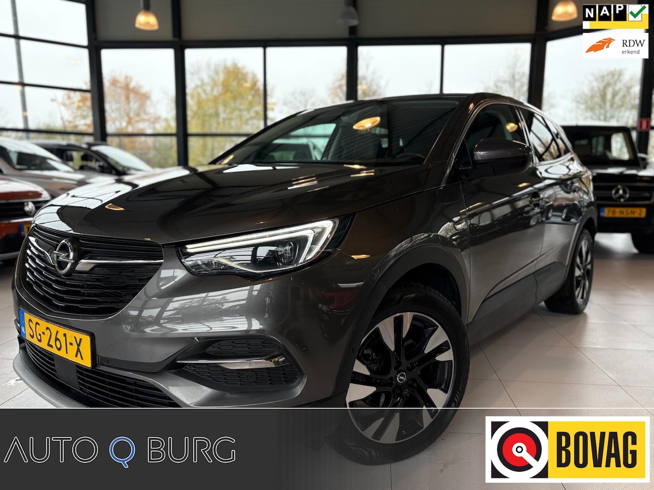 Opel Grandland X - 1.2 Turbo Innovation | Trekhaak | Navi | Cruise | Climate | PDC | Keyless | Carplay | Blin - AutoWereld.nl