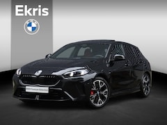 BMW 1-serie - 120 | M Sportpakket Pro | Panodak | Trekhaak | Comfort Access | Stoelverwarming | Achterui