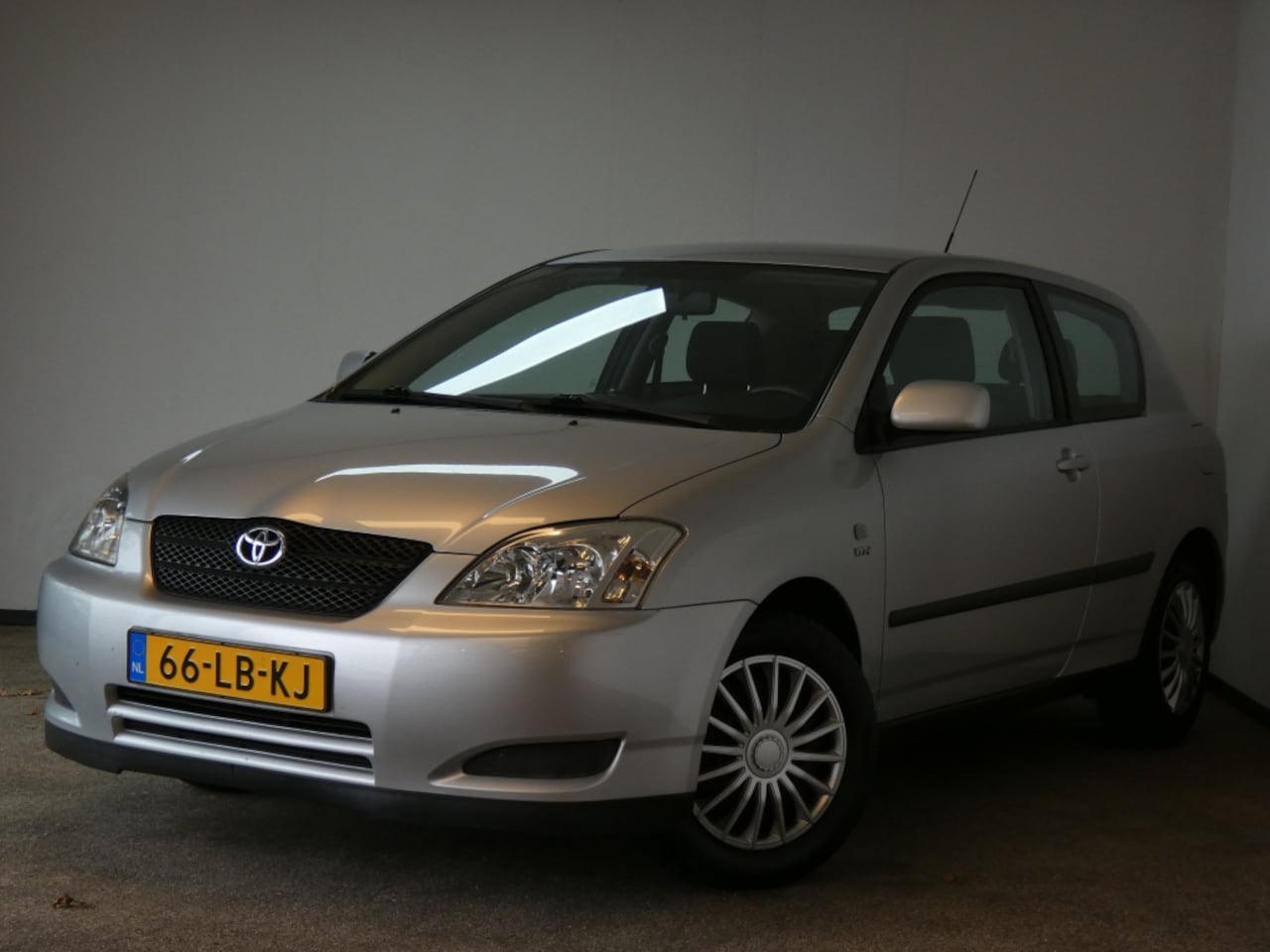 Toyota Corolla - 1.6 VVT-i L.Terra Nwe APK airco - AutoWereld.nl