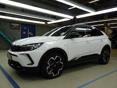 Opel Grandland - 1.2 Turbo Hybrid GS Advanced 136pk Automaat | Adaptive Cruise | Stuur/Stoelverwarming | LE