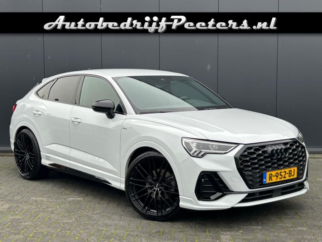 Audi Q3 Sportback - 35 TFSI ABT S-Line V-Cockpit ACC Camera LED Matrix Sonos Leder - AutoWereld.nl