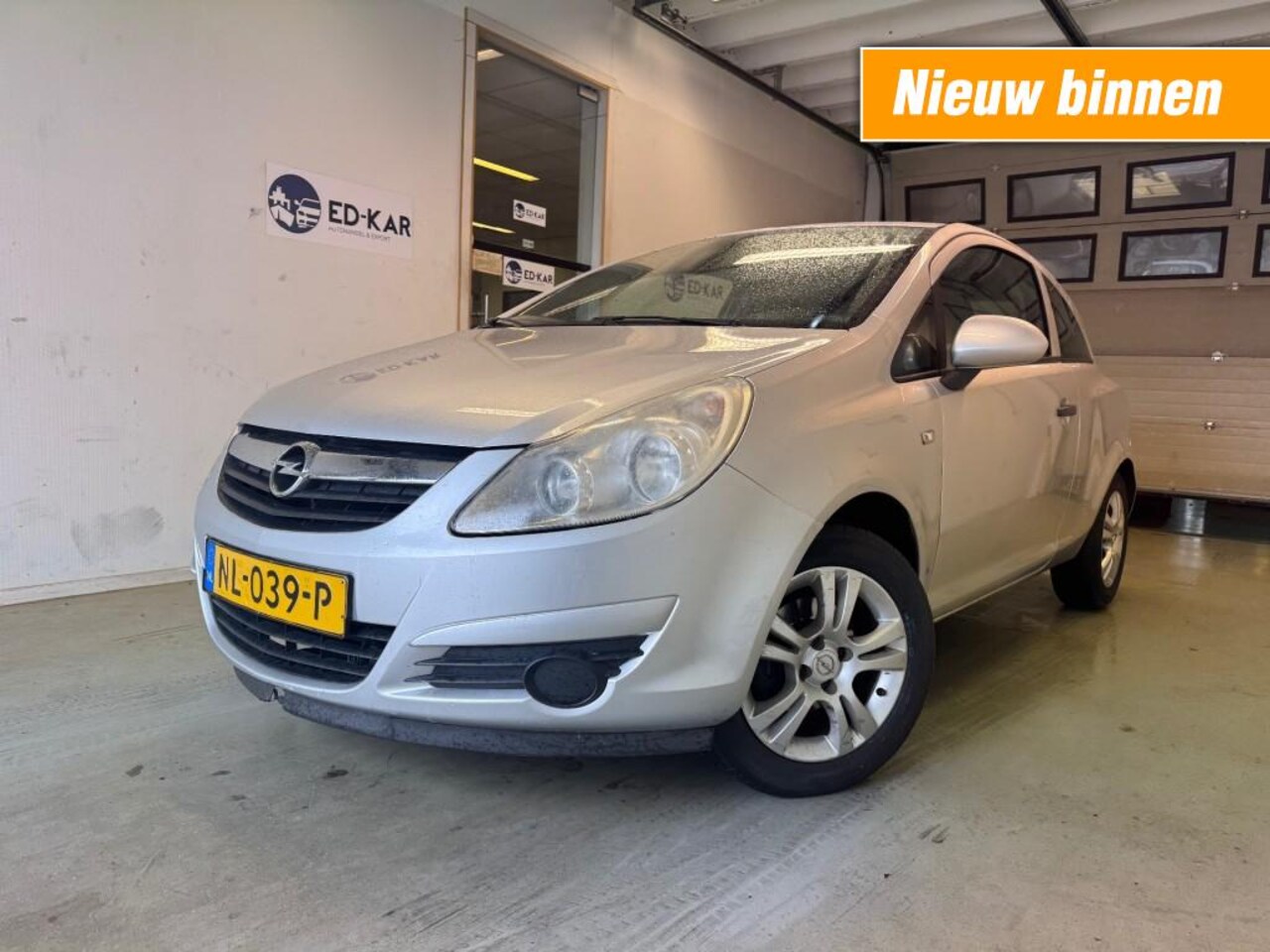 Opel Corsa - 1.2-16V Essentia 3HB NAVI LMV APK 11-2026 RIJDT HEEL GOED - AutoWereld.nl