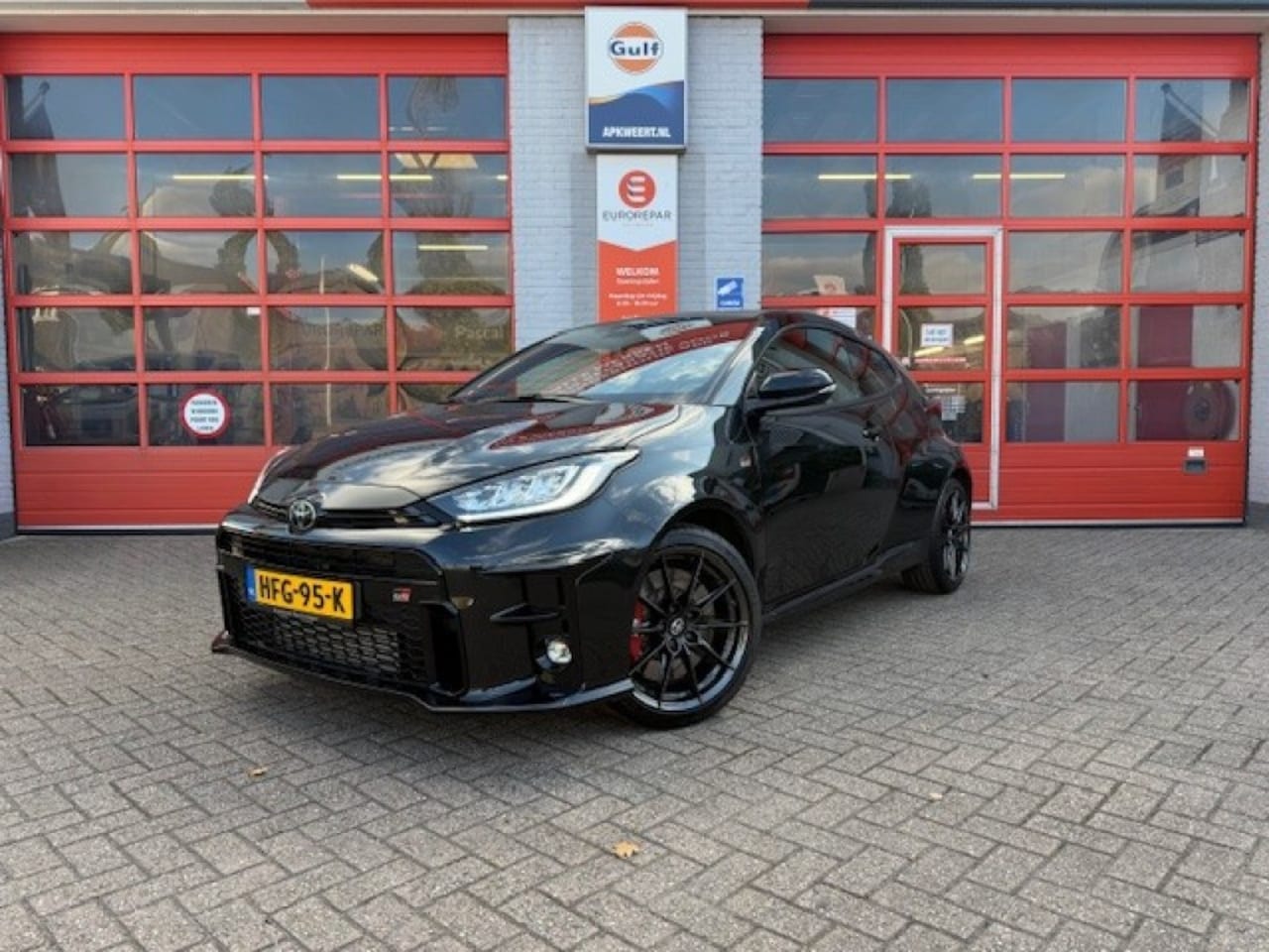Toyota Yaris - 1.6 GR PERFORMANCE KOMPACT - AutoWereld.nl