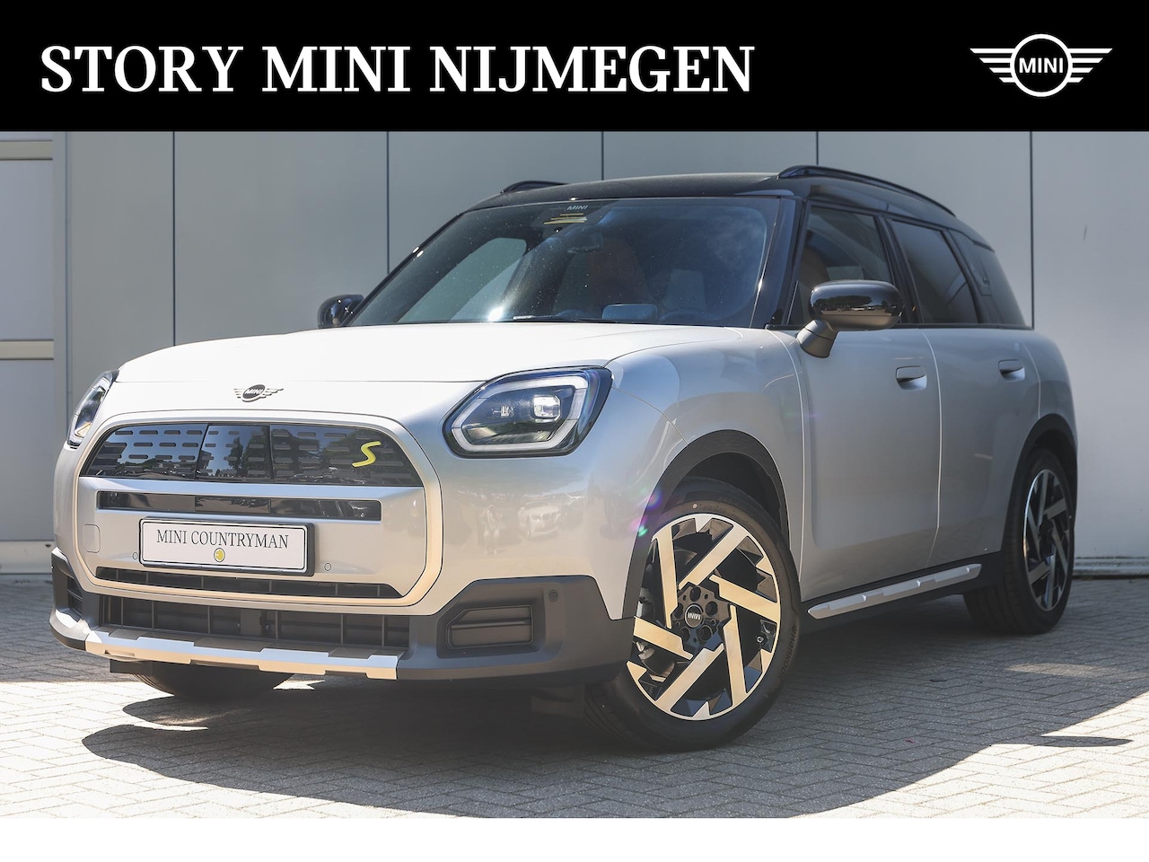 MINI Countryman - Cooper S E ALL4 Automaat / Favoured Trim / Pakket M / 19" Kaleido Spoke 2-tone - AutoWereld.nl