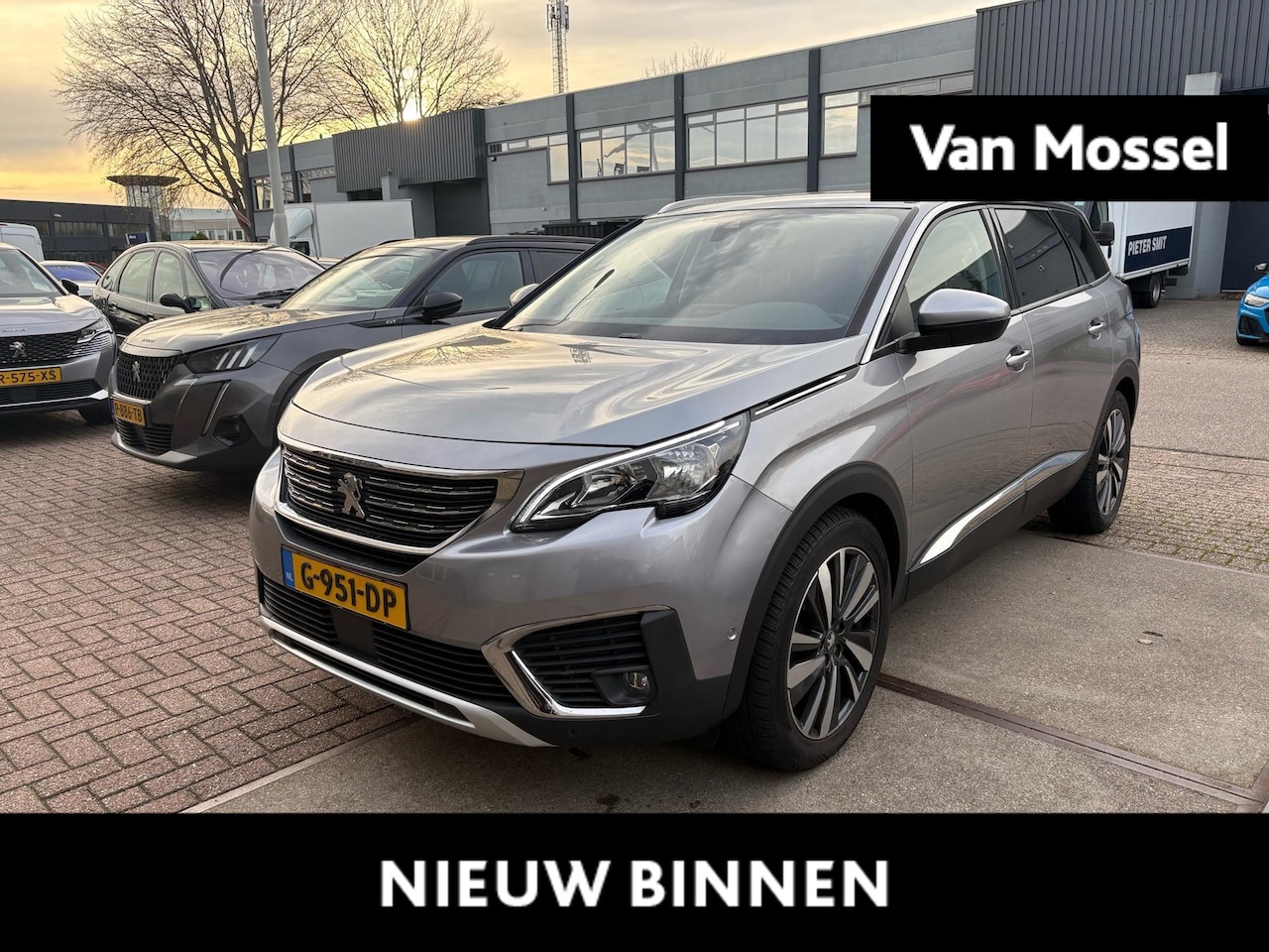 Peugeot 5008 - 1.6 PureTech Blue Lease Premium 1.6 PureTech Blue Lease Premium - AutoWereld.nl