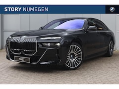 BMW i7 - eDrive50 High Executive M Sport Privilege Edition / Panoramadak Sky Lounge / Stoelventilat