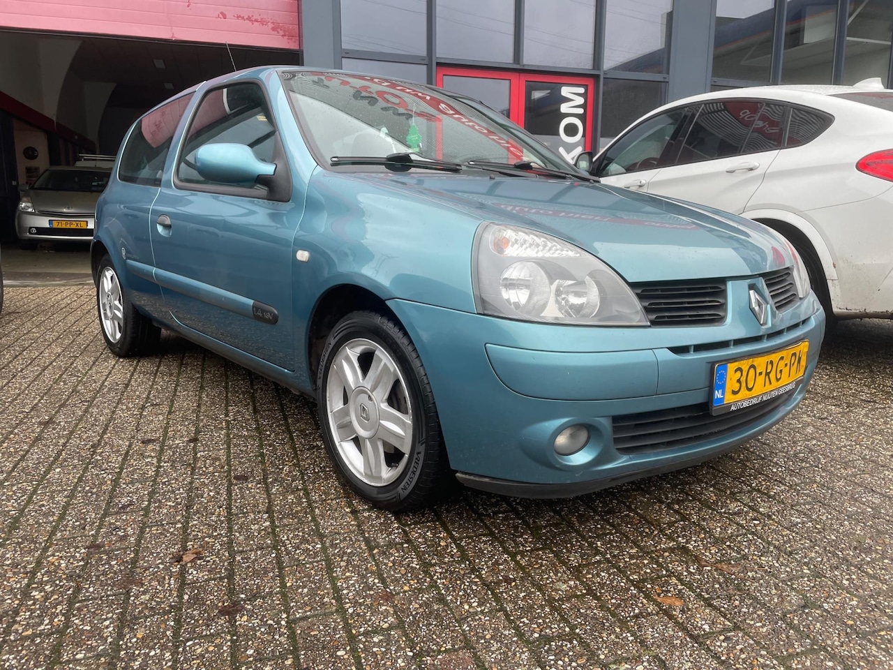 Renault Clio - 1.4-16V Authentique Comfort nette auto - AutoWereld.nl