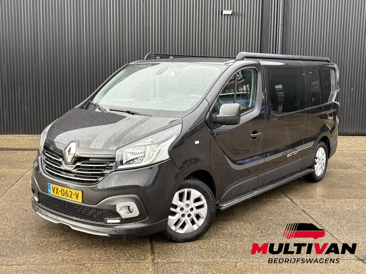 Renault Trafic - L2H1 DC Formula Edition | MARGE | STOELVERWARMING | LEDER | 6 Persoons - AutoWereld.nl
