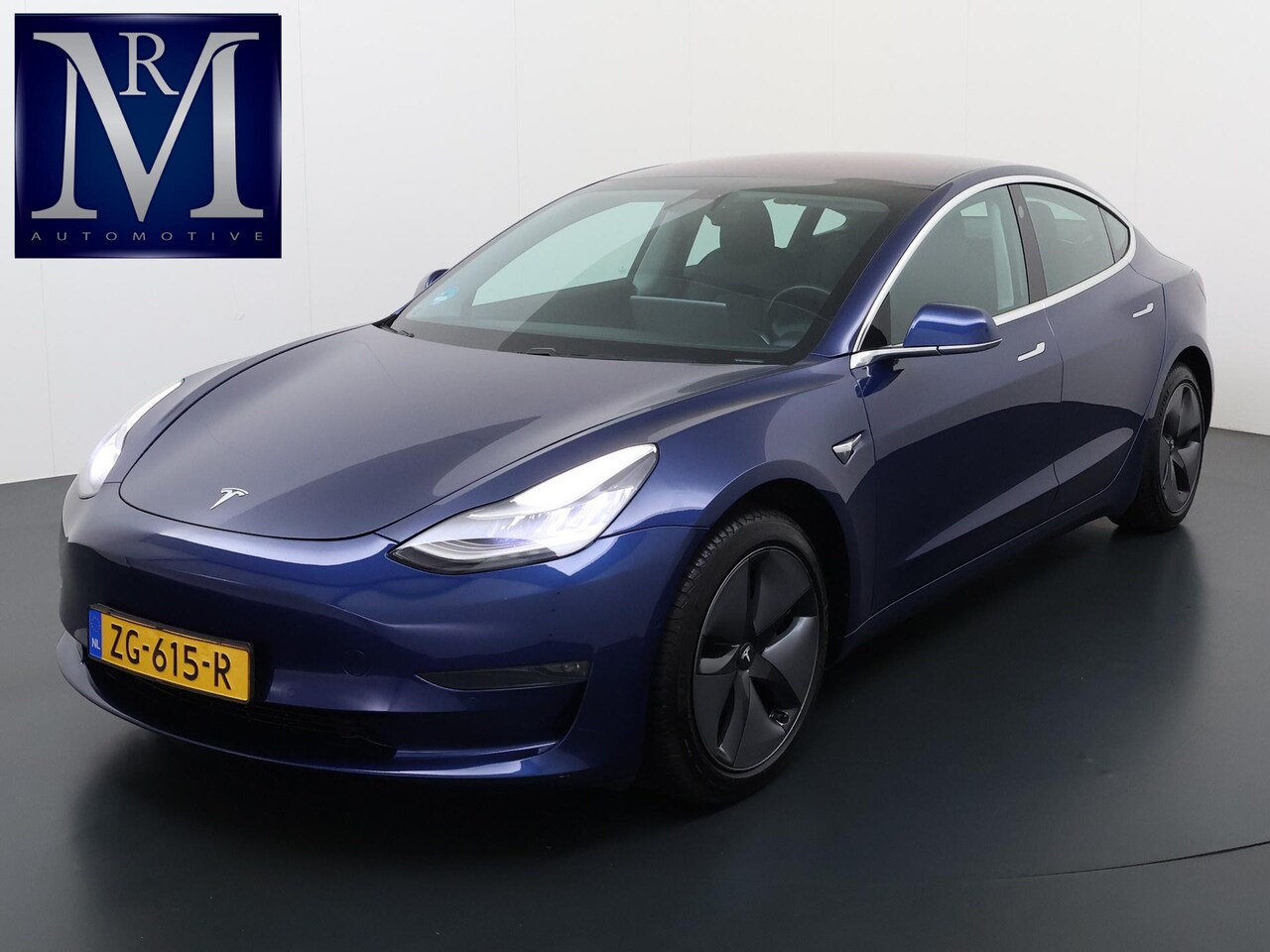 Tesla Model 3 - Long Range RWD Long Range AWD 75 kWh AFNEEMBARE TREKHAAK | 750KG TREKGEWICHT | ORIGNEEL NL AUTO | RIJKLAA - AutoWereld.nl