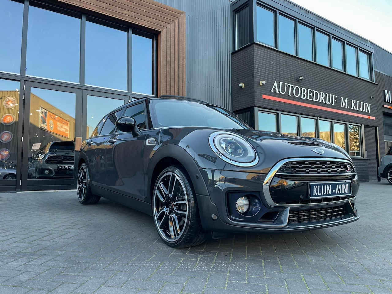 MINI Clubman - Mini 2.0 Cooper S Chili John Cooper Works Aut/Pano/Leer/HK/Memory/Camera - AutoWereld.nl