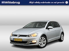 Volkswagen Golf - 1.0 TSI Comfortline / Navigatie / Parkeersensoren V+A / Climate controle / Cruise controle