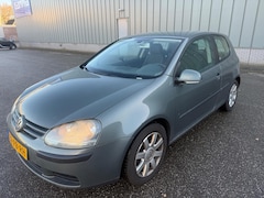 Volkswagen Golf - 2.0 FSI Comfortline 2004 NIEUWE APK