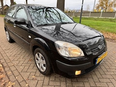 Kia Rio - 1.4 LXE 2006 NIEUWE APK