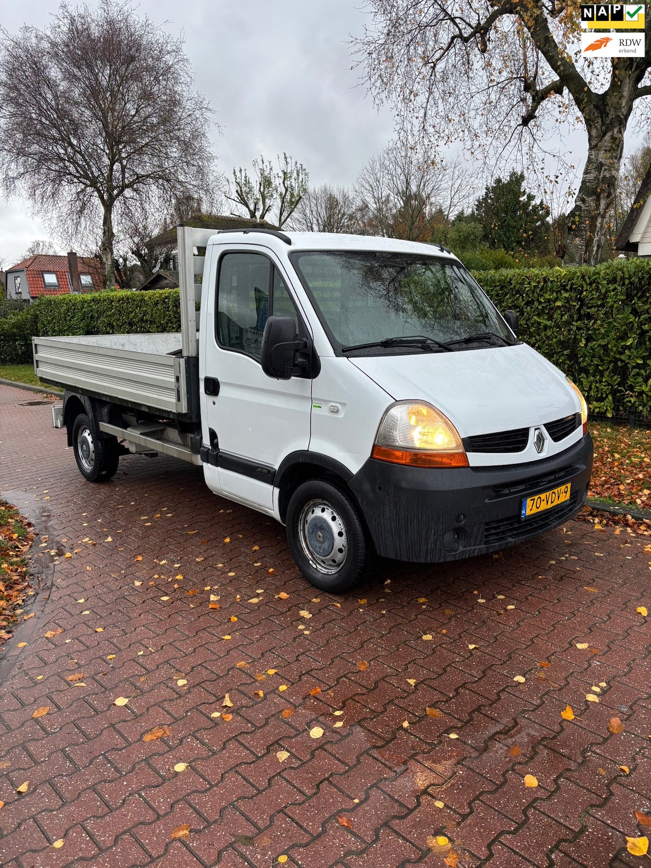 Renault Master - T35 2.5 dCi L2 H1 DC T35 2.5 dCi L2H1 DC - AutoWereld.nl