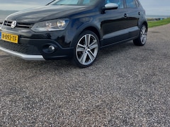 Volkswagen Polo - 1.2-TSI Cross
