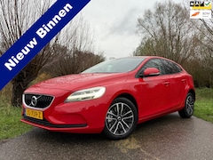 Volvo V40 - 1.5 T2 Nordic+ Automaat | Navi | Stoelverwarming | Clima | 16" Velgen | PDC | Cruise | LED