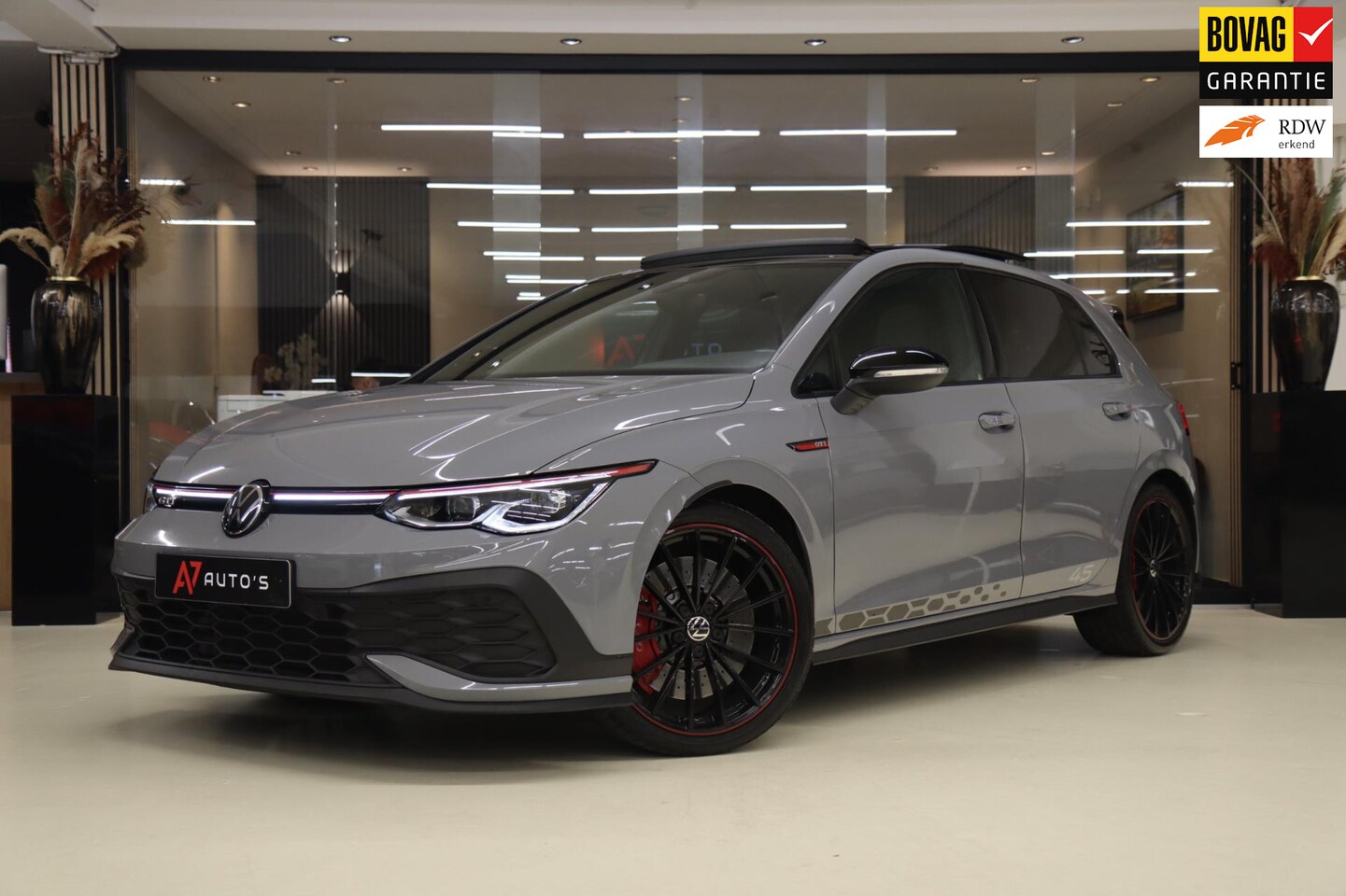 Volkswagen Golf - 2.0 TSI GTI 45 JAHRE CLUBSPORT PERFORMANCE AKRA/PANO/ACC/CAM/CARPLAY/IQ-LIGHT/VOLL - AutoWereld.nl