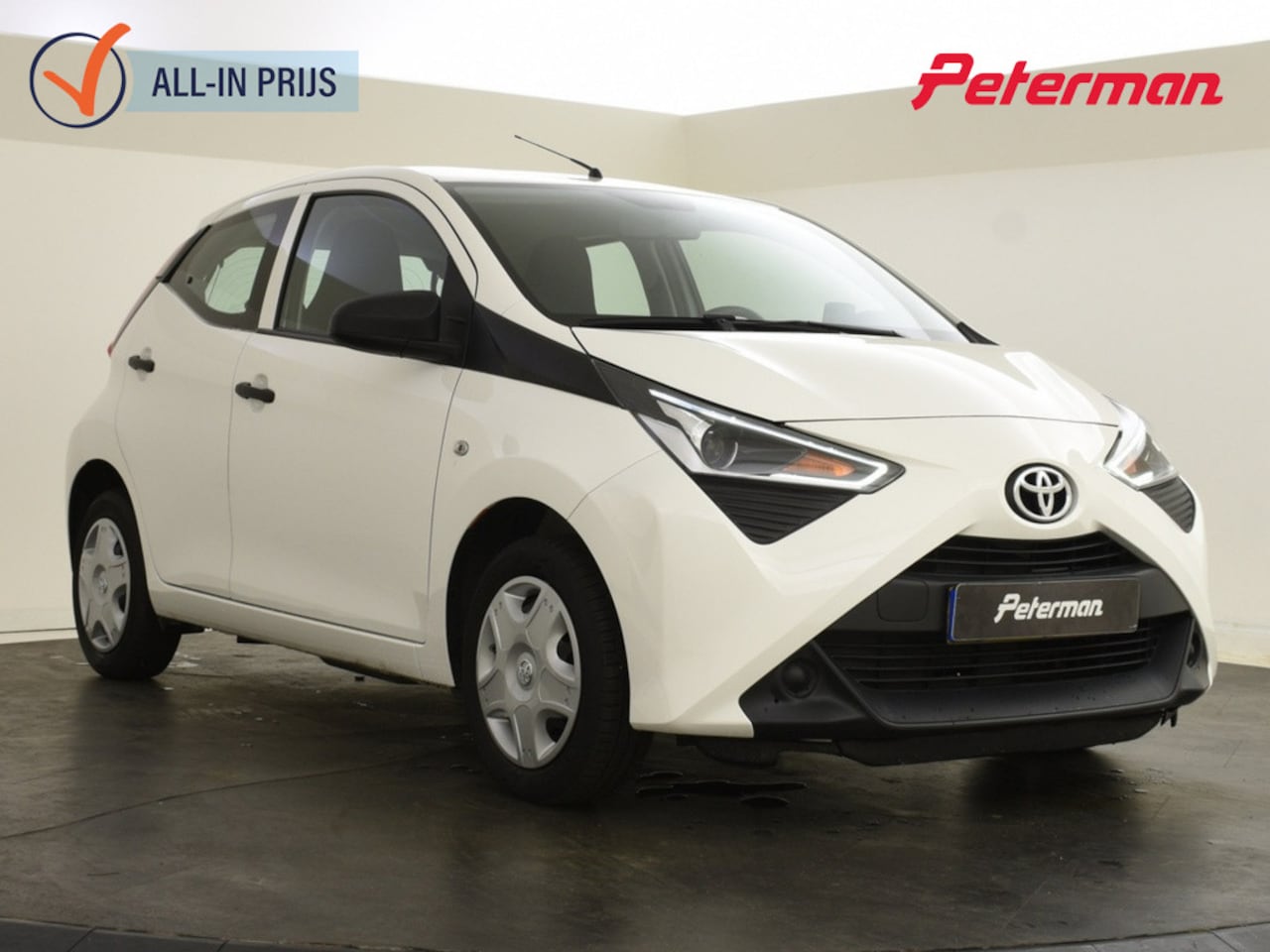 Toyota Aygo - 1.0 VVT-i x-fun | All Seasons | Parkeersensoren - AutoWereld.nl