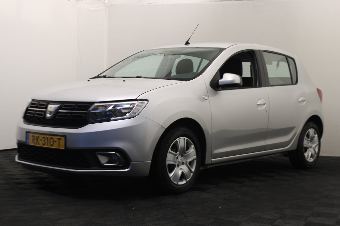 Dacia Sandero - 0.9 TCe Bi-Fuel Laureate 0.9 TCe Bi-Fuel Laureate - AutoWereld.nl
