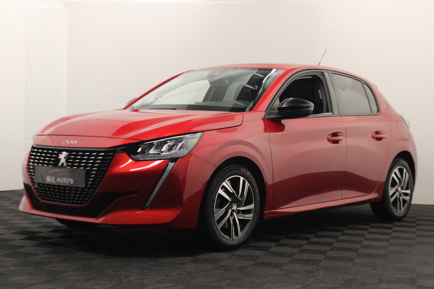 Peugeot 208 - 1.2 PureTech 100 Allure |Camera|Carplay| - AutoWereld.nl