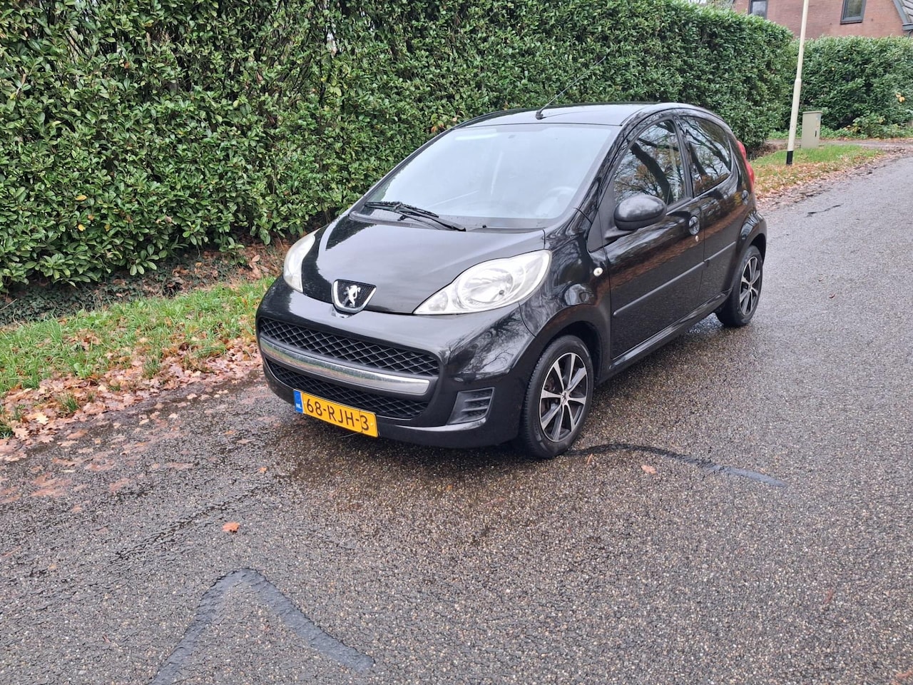 Peugeot 107 - 1.0-12V XS 1.0-12V XS - AutoWereld.nl