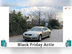 Audi A8 - 3.7 quattro