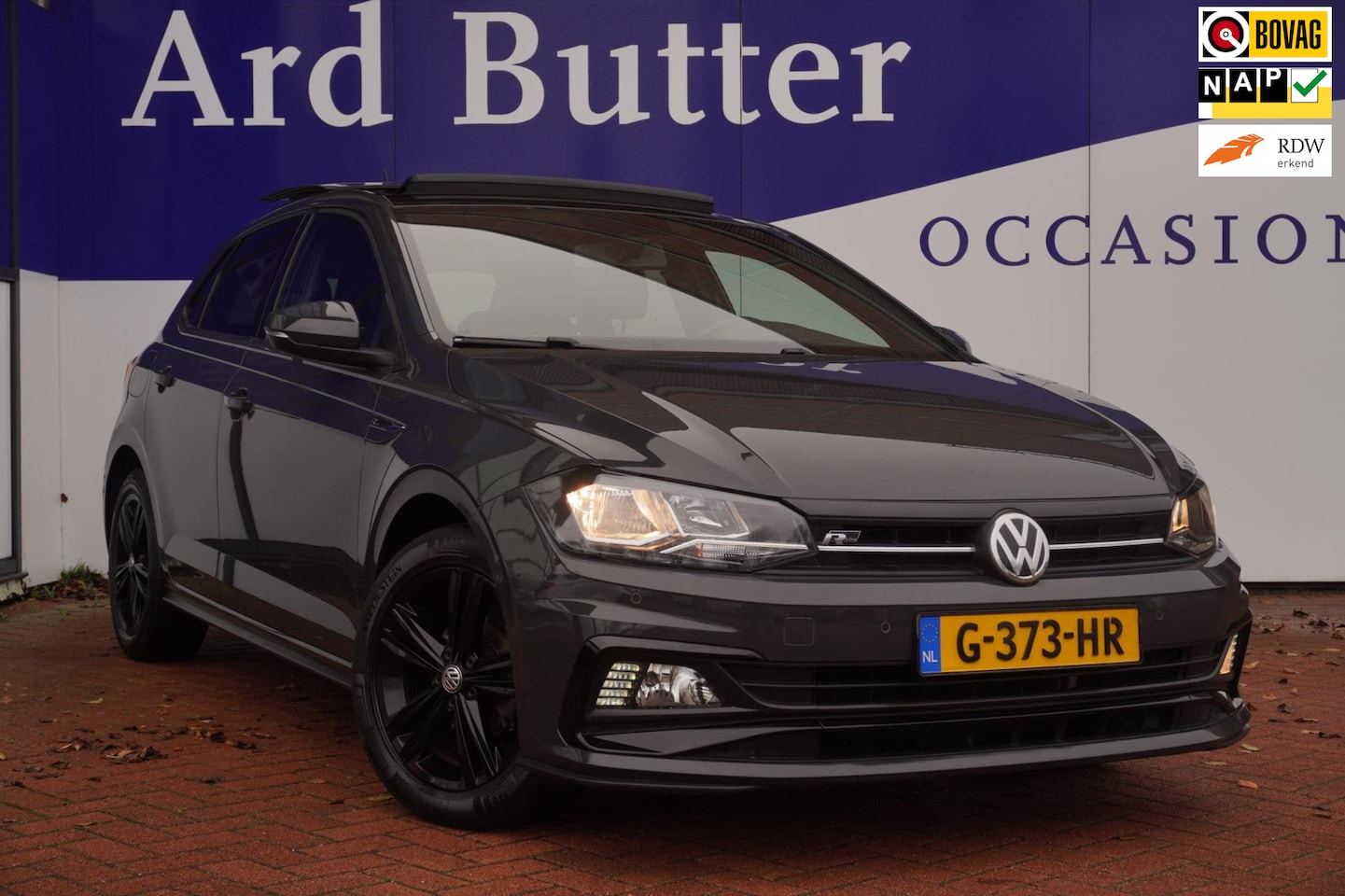 Volkswagen Polo - 1.0 TSI Highline Business 3X R Line+Pano-dak+Vitrual+Navigatie+Parkeer-Hulp = SUPER PRIJS - AutoWereld.nl