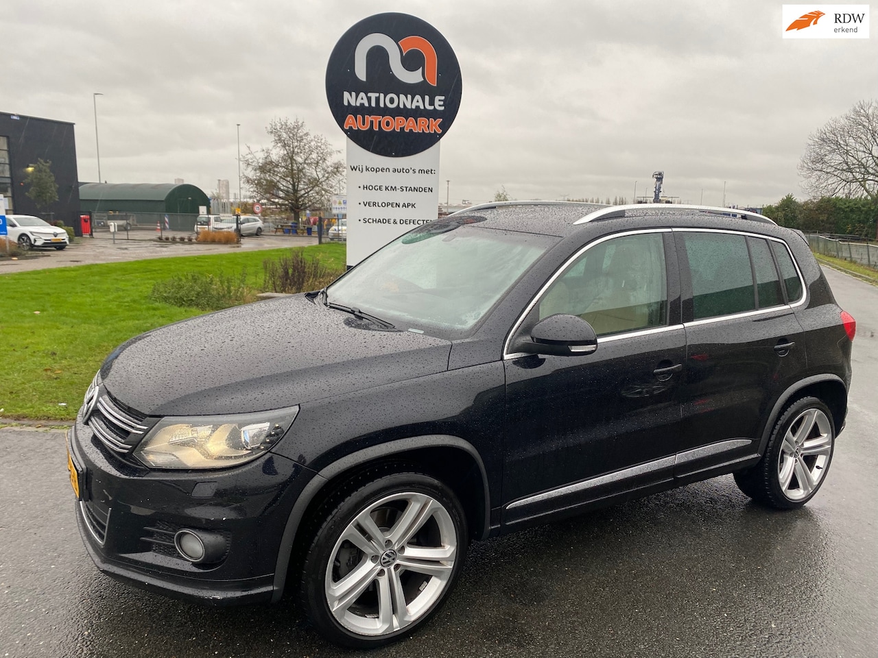 Volkswagen Tiguan - 2.0 TSI / LPG * 2014 * AUTOMAAT * R-LINE * 200 PK * PANO * Bom vol !! - AutoWereld.nl