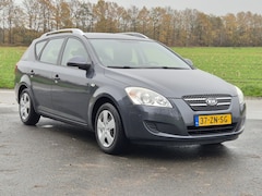 Kia Cee'd Sporty Wagon - 1.6 X-tra