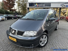 SEAT Alhambra - 2.0 Urbanstyle 7-Persoons Navi|Climate|Cruise|Trekhaak