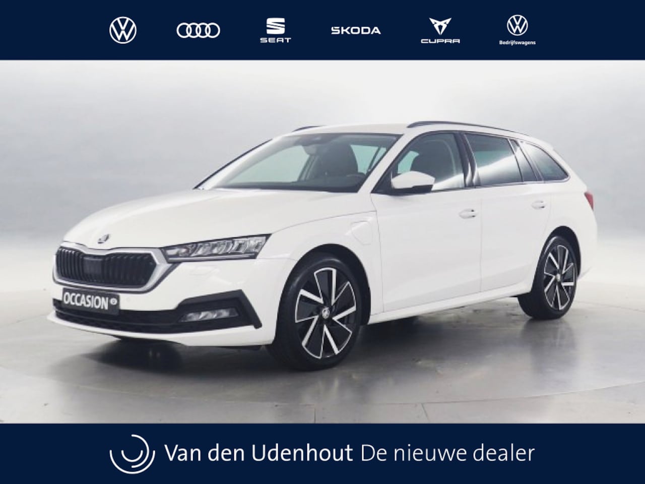 Skoda Octavia Combi - 1.4 TSI iV 204pk PHEV Business Edition / Trekhaak / Smart Link / Camera / Massage - AutoWereld.nl
