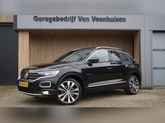 Volkswagen T-Roc - 2.0 TSI 190pk DSG 4Motion Sport Pano.Dak 19inch Suzuka Afn-Trekhaak Beats Virtual Cockpit