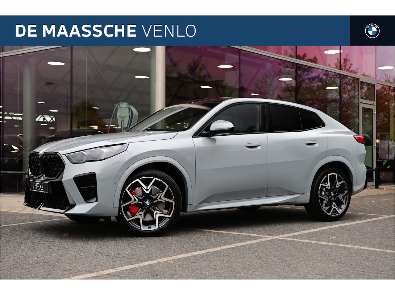 BMW X2 - sDrive20i High Executive M Sport Automaat / Panoramadak / Trekhaak / Sportstoelen / Parkin - AutoWereld.nl