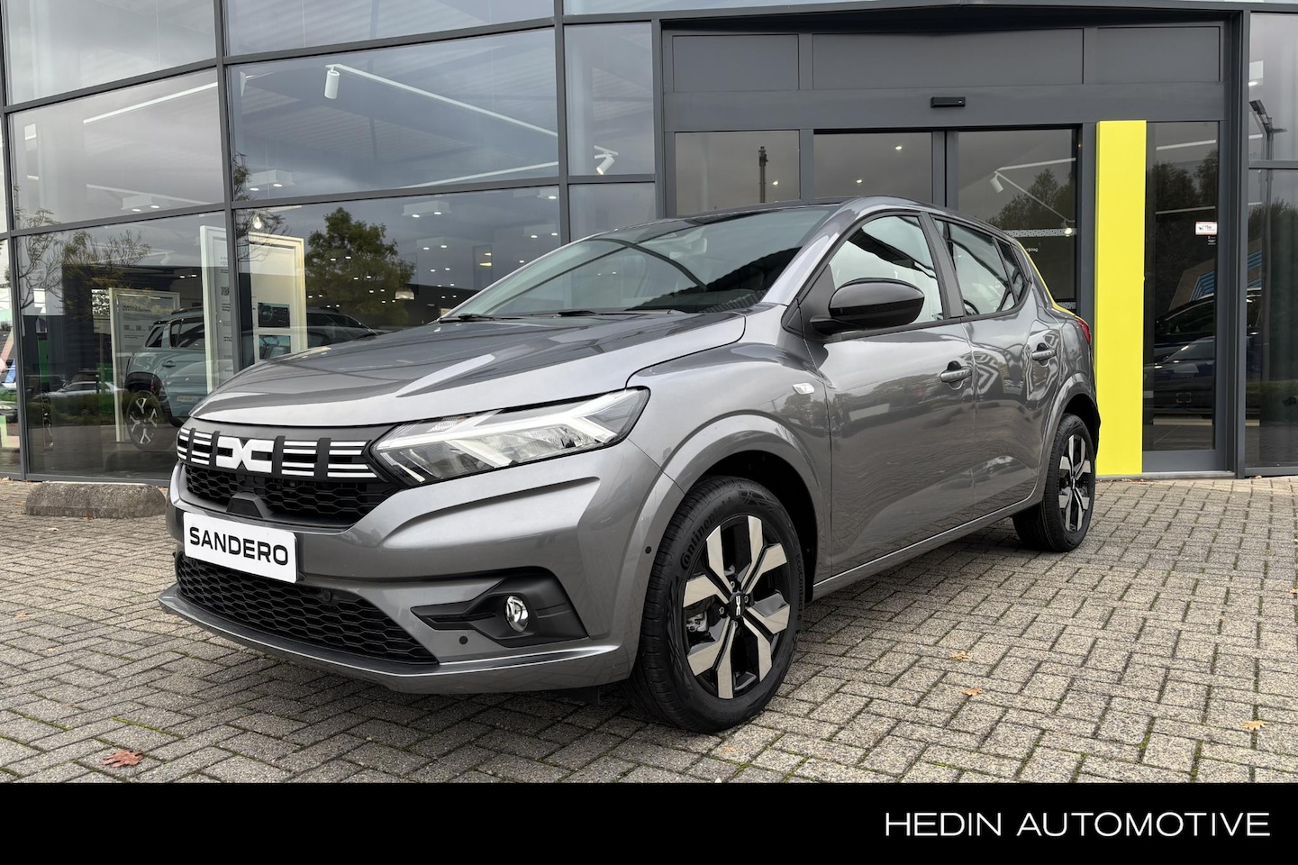 Dacia Sandero - 1.0 TCe 100 ECO-G Journey | Navigatie | Parkeersensoren voor + achter | Achteruitrijcamera - AutoWereld.nl