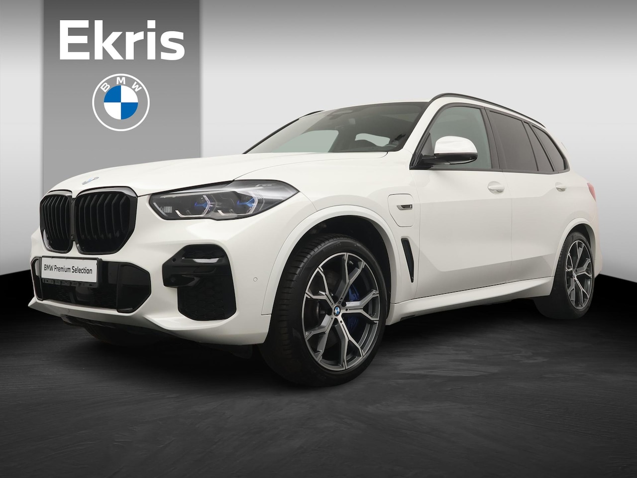 BMW X5 - xDrive45e Executive M-Sportpakket | Glazen Panoramadak | Leder | Stoelverwarming voor én a - AutoWereld.nl