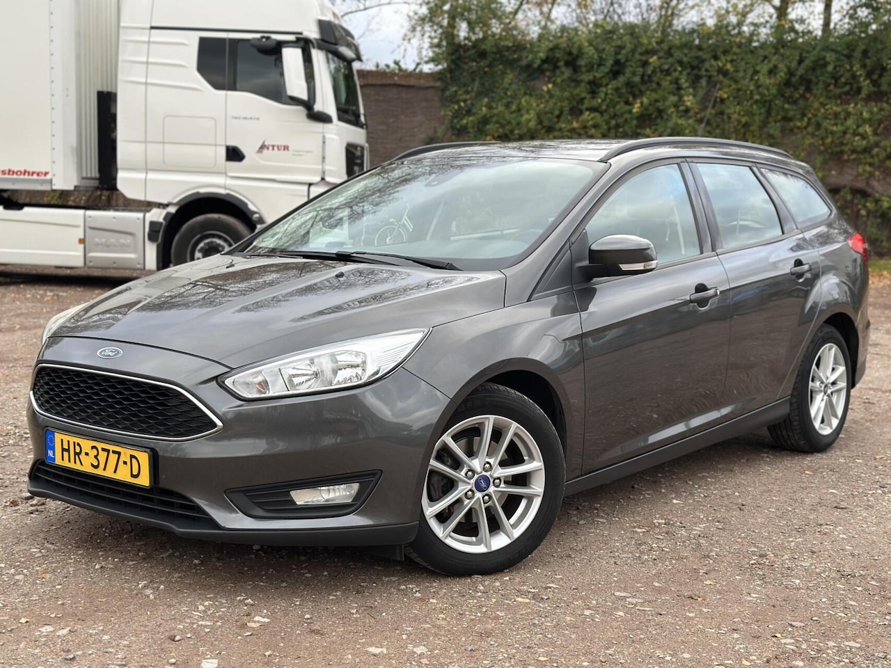 Ford Focus Wagon - 1.0 Trend Edition CRUISE PSENSOR TREKHAAK - AutoWereld.nl