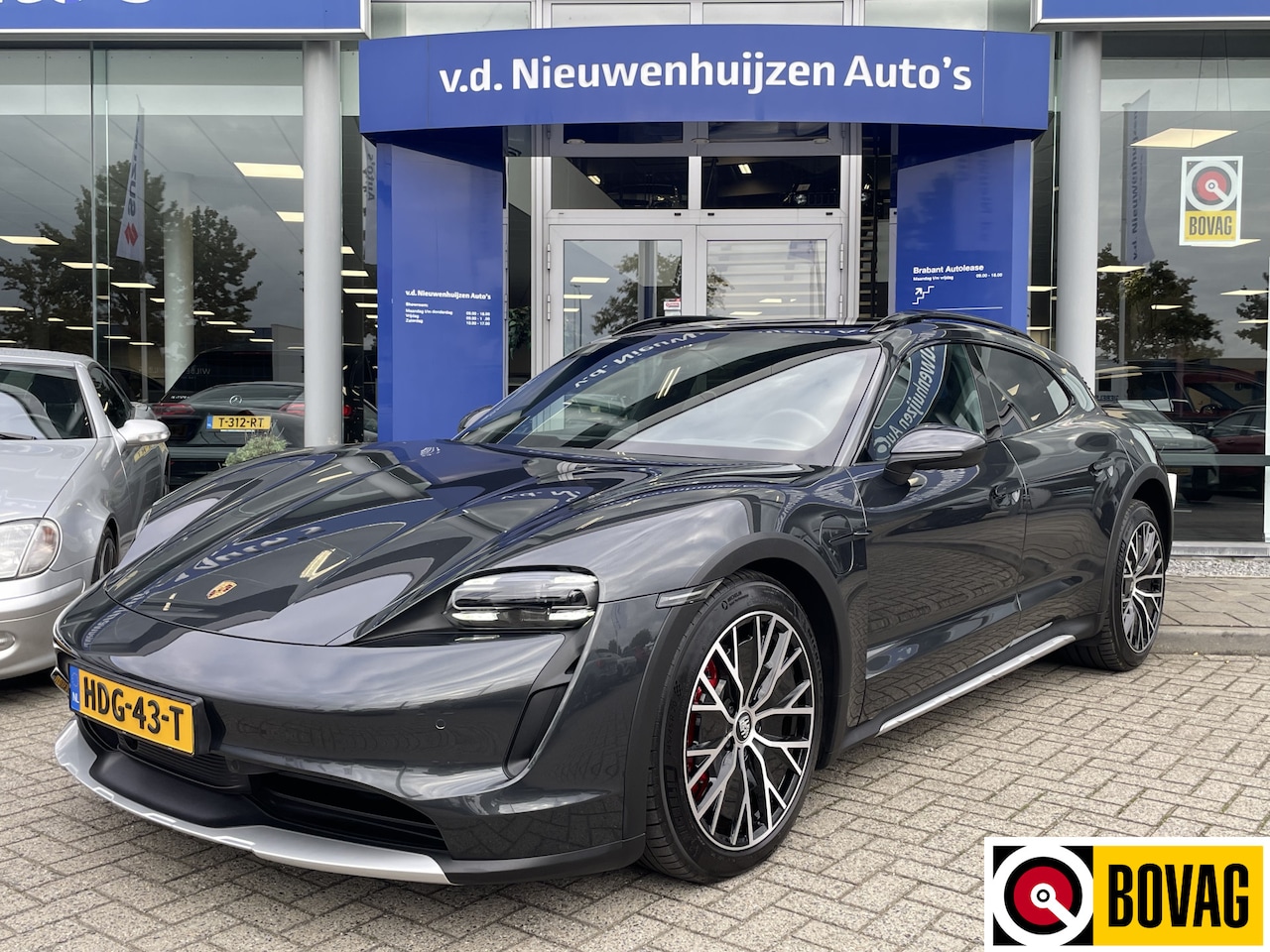 Porsche Taycan Cross Turismo - 4S 93 kWh | Sport chrono | Pano | 20'' | - AutoWereld.nl