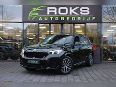 BMW X1 - xDrive30e M Sportpakket Shadowline Navi/Camera/Keyless/Memory/Sfeerverlichting/Panoramadak