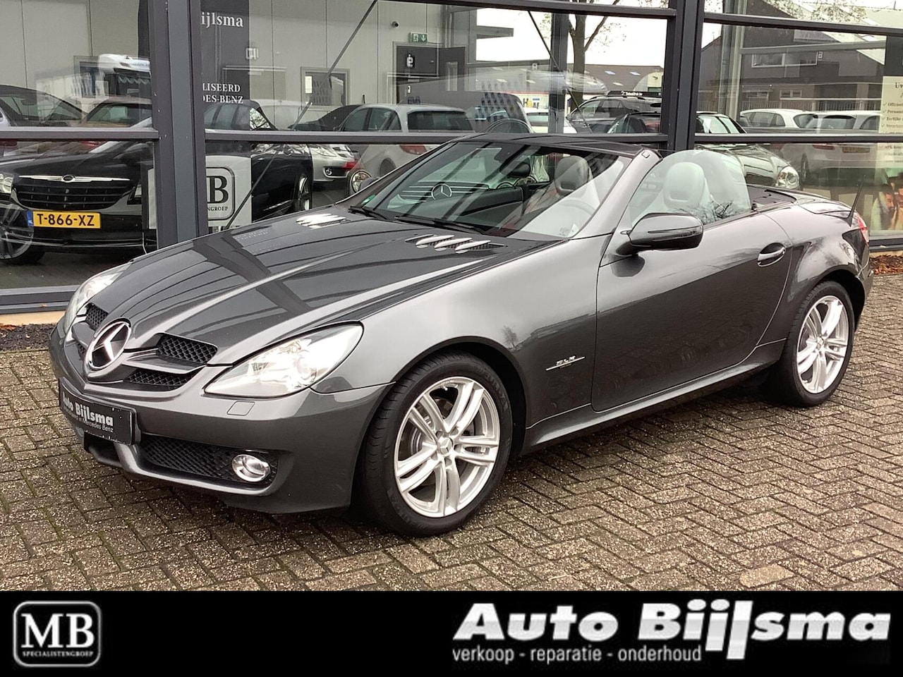 Mercedes-Benz SLK-klasse - 300 Grand edition, face lift, nekverwarming, lederen bekleding, dealer onderhouden - AutoWereld.nl