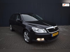 Skoda Octavia Combi - 1.4 TSI Ambition |XENON|STOELV|LM WIELEN|TREKHAAK|