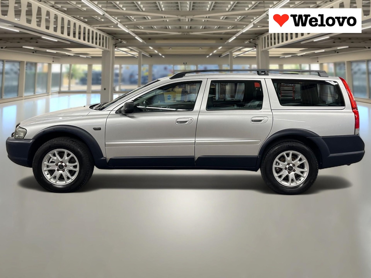 Volvo XC70 - 2.5 T Momentum Incl. BTW, Rijklaar+garantie... - AutoWereld.nl