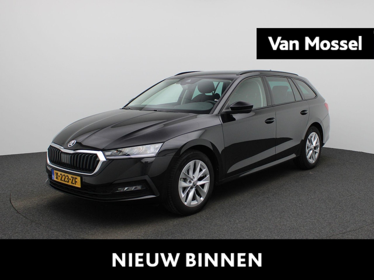 Skoda Octavia Combi - 1.0 TSI Ambition 110 PK | Trekhaak | Stoelverwarming | Parkeersensoren | Adaptieve Cruise - AutoWereld.nl