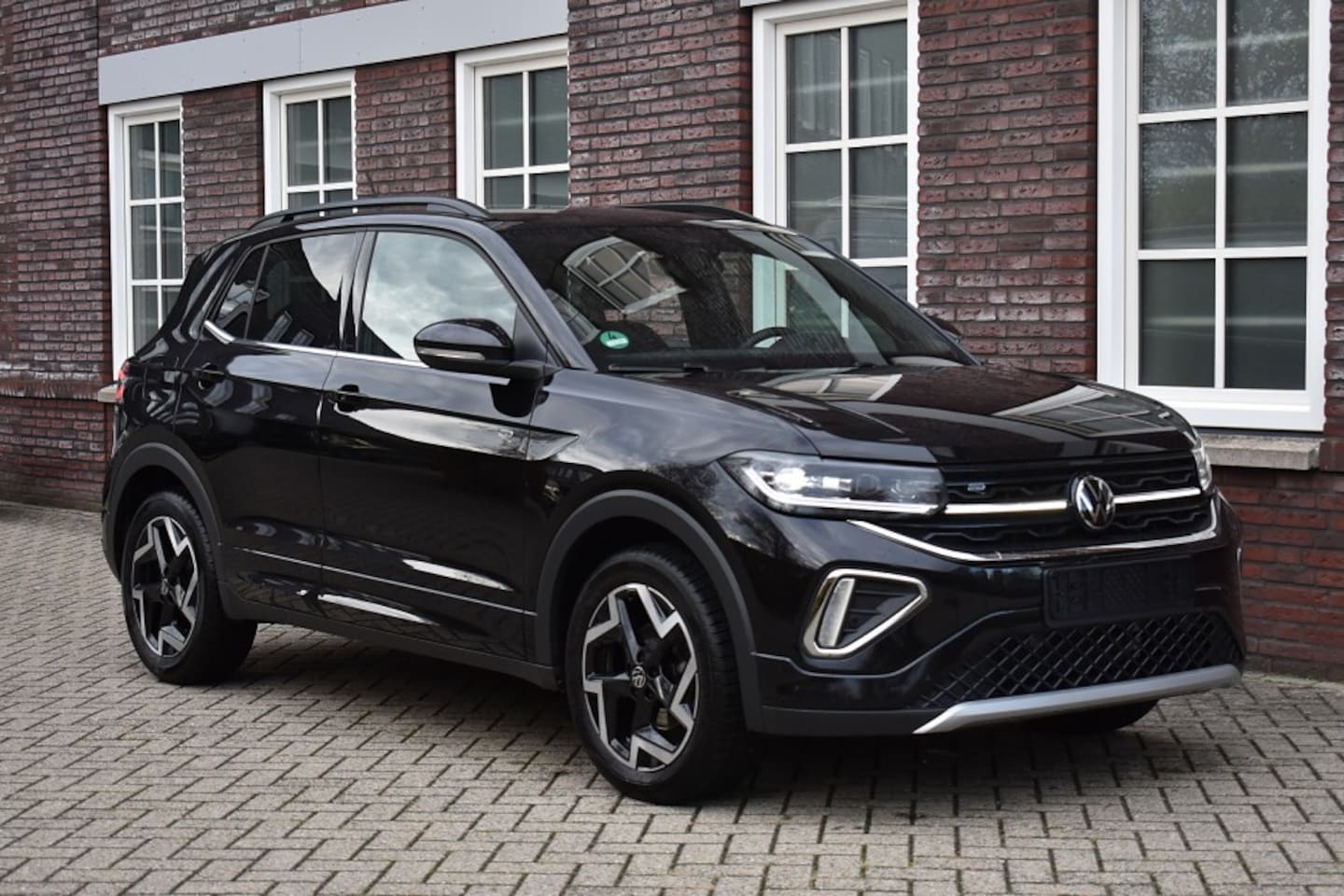 Volkswagen T-Cross - 1.0 DSG R-Line - AutoWereld.nl