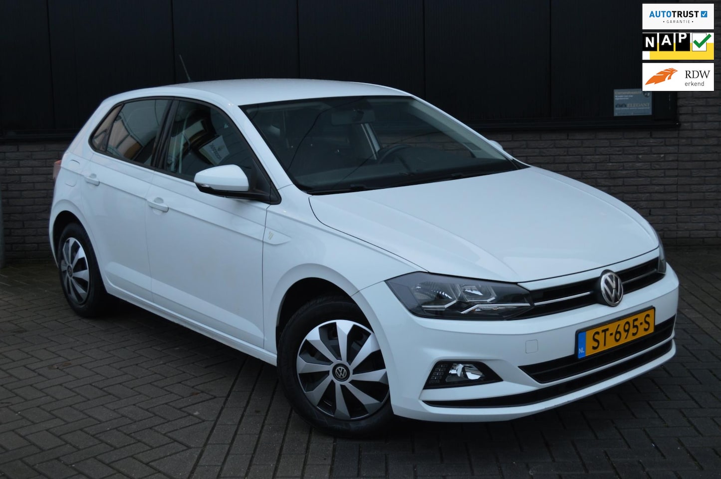 Volkswagen Polo - Airco|Bluetooth|Navi|1e eigenaar! - AutoWereld.nl