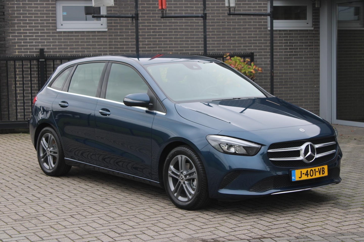 Mercedes-Benz B-klasse - 160 Style Camera/Led/Dealer onderhoud/N.A.P. - AutoWereld.nl