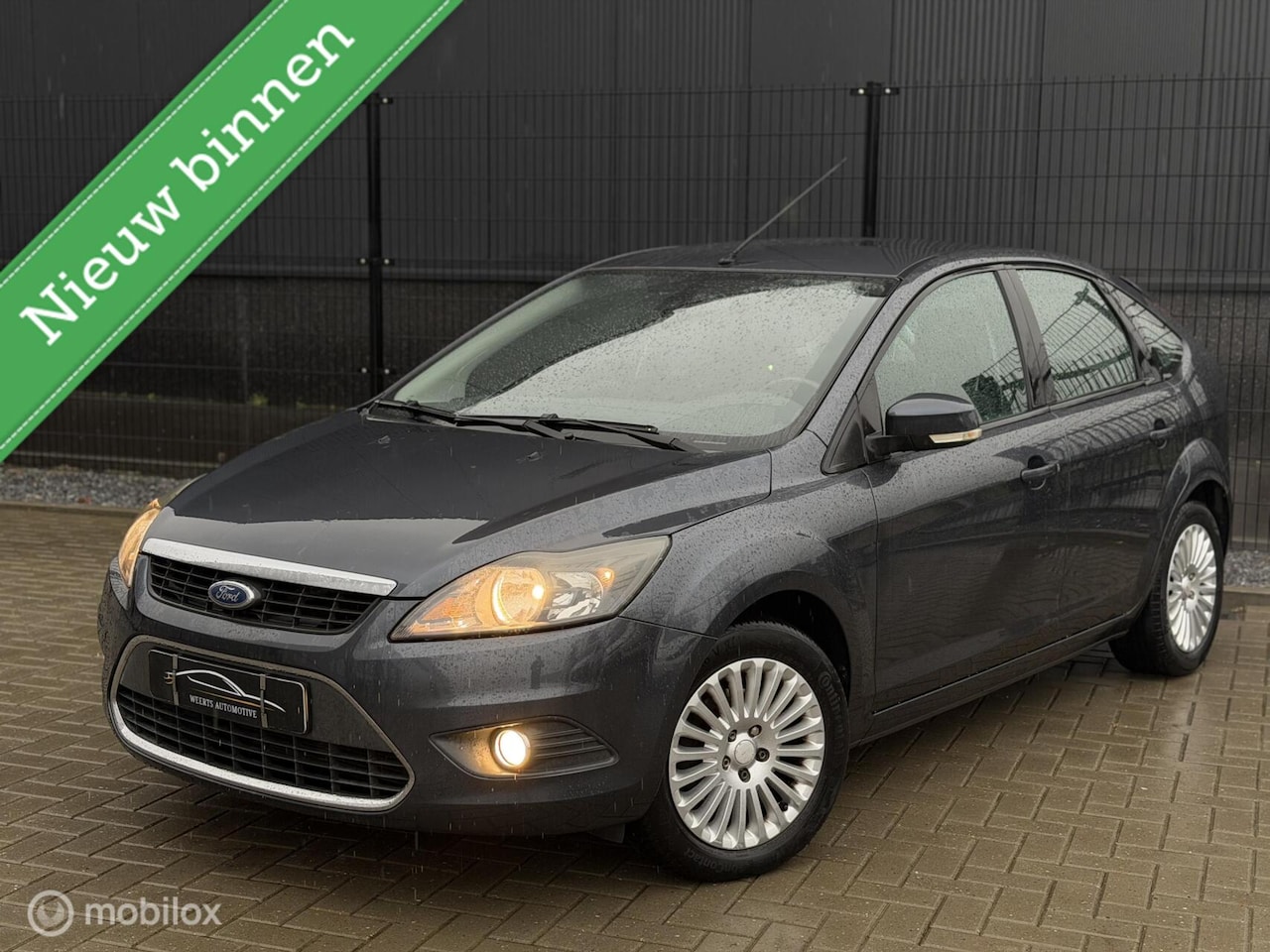 Ford Focus - 1.8 Titanium |KEYLESS|AIRCO|NAVI|CRUISE|PDC|NAP - AutoWereld.nl