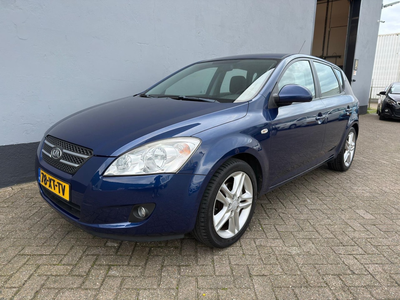 Kia Cee'd - 1.6 X-ecutive 5-Deurs - Climate Control - AutoWereld.nl