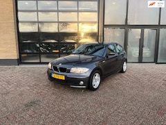 BMW 1-serie - 120i High Executive leder, pdc, airco, NL-auto